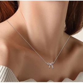 Fxiqini Bow Necklace 18K Gold Bow Pendant Choker Necklace Bowknot Chain Necklace for Women Jewelry Gift Gold Sliver Tone