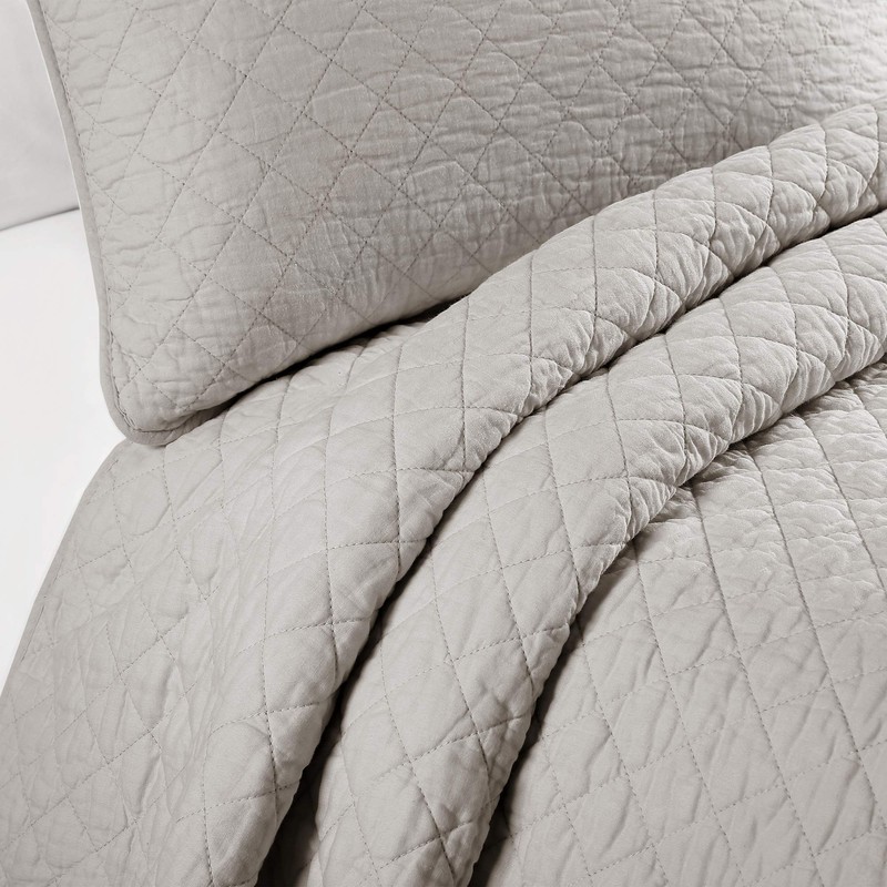 Lush Decor Ava Quilt Diamond Pattern Solid 3 Piece Oversized