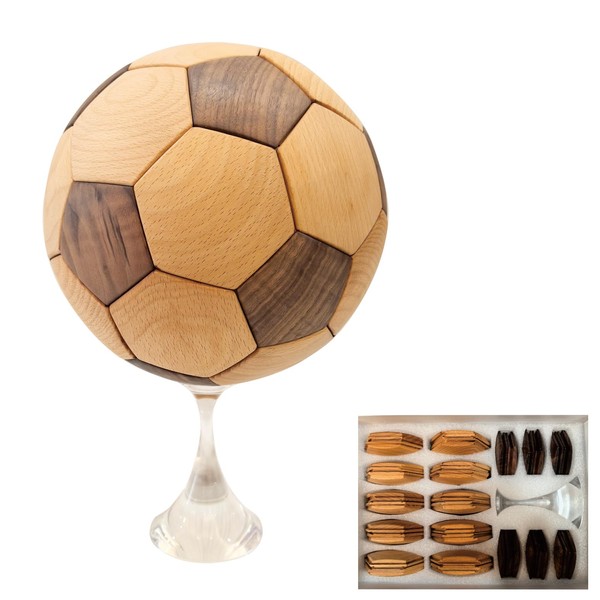Solid wood Soccer ball ornament Luban mortise and tenon structure