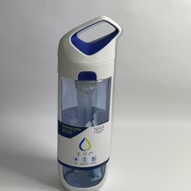KOR NAVA filtered water bottle BPA free 24 oz  700 ml White Blue Clear Color