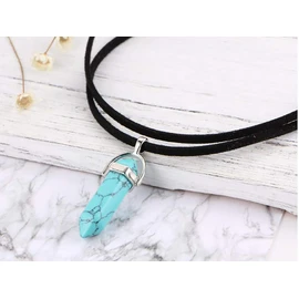 Kercisbeauty - Gargantilla de terciopelo negro con piedras curativas verdes para mujeres y niñas