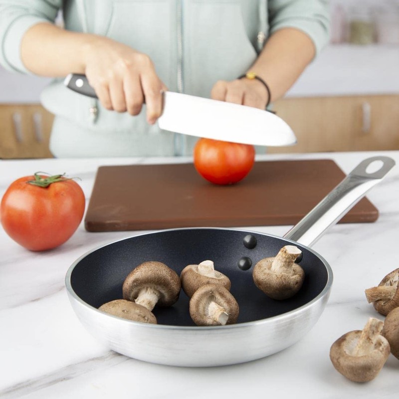 Vogue CB899 Teflon Platinum Plus Non-Stick Induction Fry Pan, 200mm