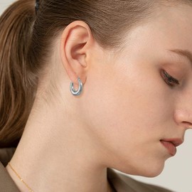 HSWYFCJY Gold Hoop Earrings for Women, Teardrop Earrings Lightweight Waterdrop Hollow Chunky Open Hoops, Hypoallergenic Gold Plated Earrings Fashion Jewelry for Girls