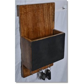 ixxora Handcrafted Wall-Mounted Mango Wood Organizer with Chalkboard & Steel Hooks – Natural Brown Key Holder Rack for Entryway, Home, Office, Mail & Key Storage