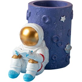 Astronaut Pen Pencil Holder Stand for Desk, Resin Desk Pen Holder Desk Organizer Astronaut Decor Cool Office Gadgets for Desk, Home Office for Adults