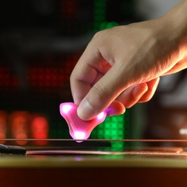 Tomer Pro Auto Glowing LED Guitar Pick, Non-slip honeycomb touch, 3 Thickness Options for Electric Guitar,Bass Guitar Picks,White Light, XL size