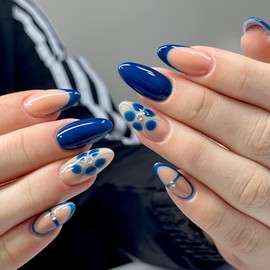 24pcs Summer Flower Press on Nails Blue French Medium Almond False Nails with Mini Flat Rhinestones Full Coverage Acrylic Nails Reusable for Women Floral Nail Art Supplies