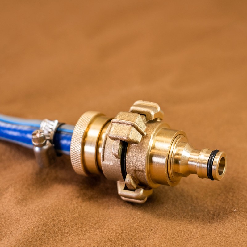 Poppstar Tap Adapter with 1/2 Inch Male Thread and Plug-In