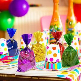 KUNYYI Yellow Cellophane Treat Bags - 100Pcs Cello Bags Resealable 6x9 Inch Candy Favor Bags for Parties, Holidays, Snacks Goodie Gifts Party