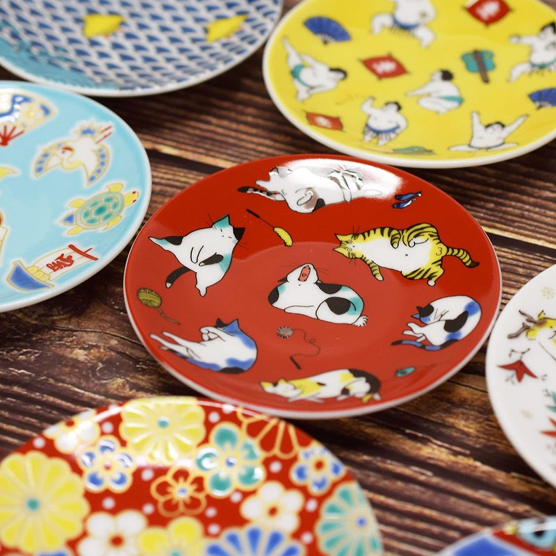 Stylish Kutani Ware Plate, Auspicious Bean Plate, Cat, Ceramic, Small