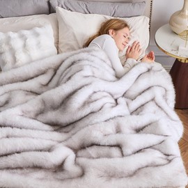 NEWCOSPLAY Faux Fur Twin Blanket Grey White Luxury Fluffy Thick Warm Blanket for Couch Sofa Bed 1000GSM (Grey White, Twin(60"x80"))