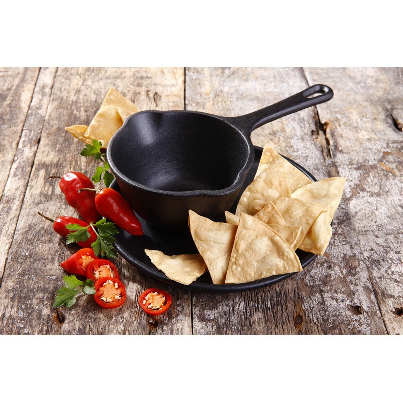 Victoria SAU-230 Cast Iron Saucepan, Small, Black