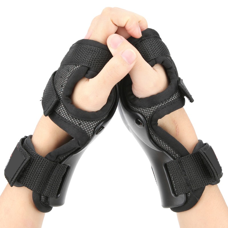 2Pcs Breathable Hand Wrist Protector Nylon Plastic for Roller Skating