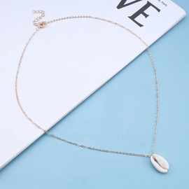 Cimenexe Bohemian Shell Pendant Necklace Gold Seashell Choker Necklace Cowrie Choker Necklace Chain Ocean Shell Necklace Choker Jewelry for Women and Girls