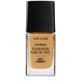 Wet n Wild, Photo Focus Foundation Dewy, Weightless Foundation with Nourishing and Long-wearing Formula, Buildable Coverage, Ideal for Normal to Dry Skin Type, Vegan, Desert Beige