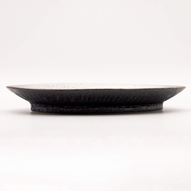 Arita Ware 476317 Toetsu Kiln, Arabesque Carved, Oval Plate, 6.3