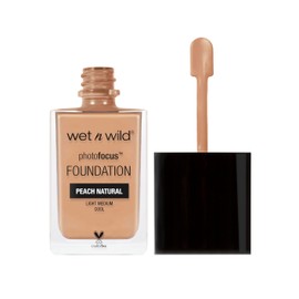 Wet n Wild Base de Maquillaje Photo Focus Tono Natural Peach Acabado Mate para Piel Grasa, Alta Cobertura, Vegana y Libre de Crueldad, Fórmula Ligera 