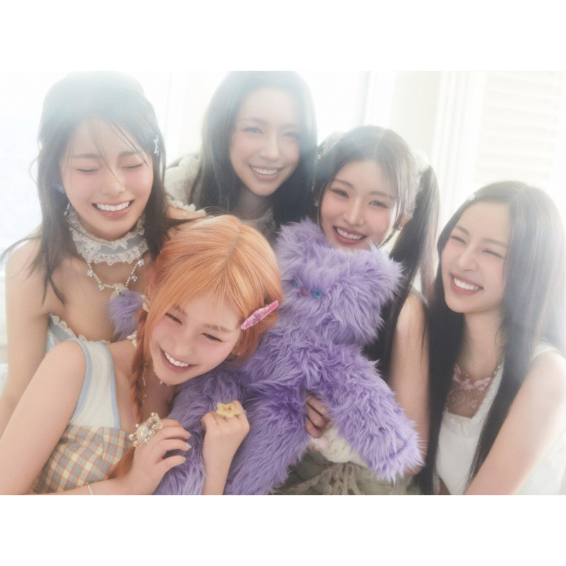 FIFTY FIFTY Day & Night 3rd Mini Album with Tracking