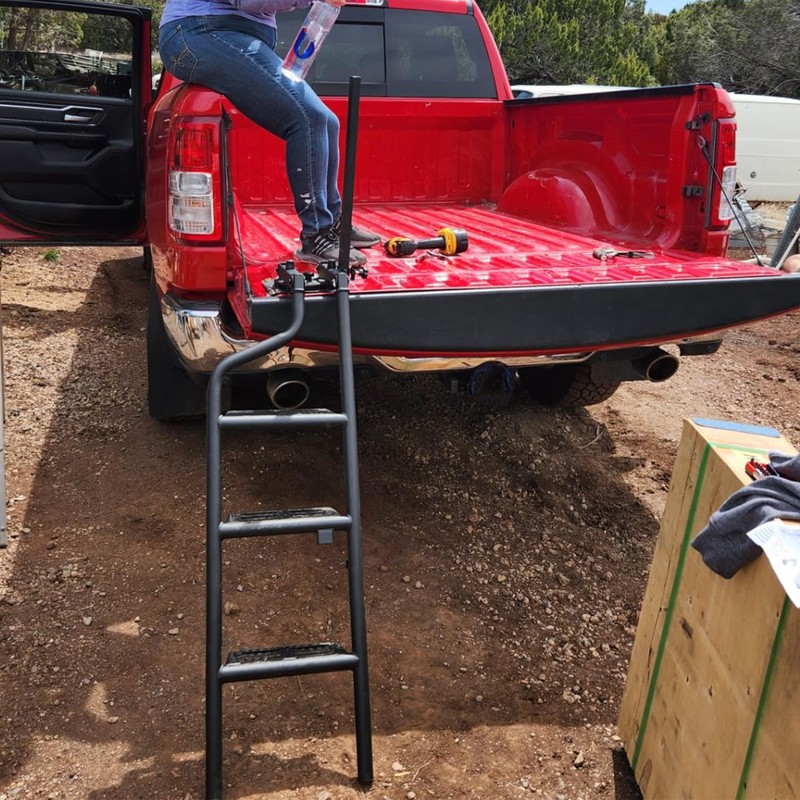 KEWISAUTO 45" Foldable Pickup Truck Tailgate Ladder with Grab Handle,