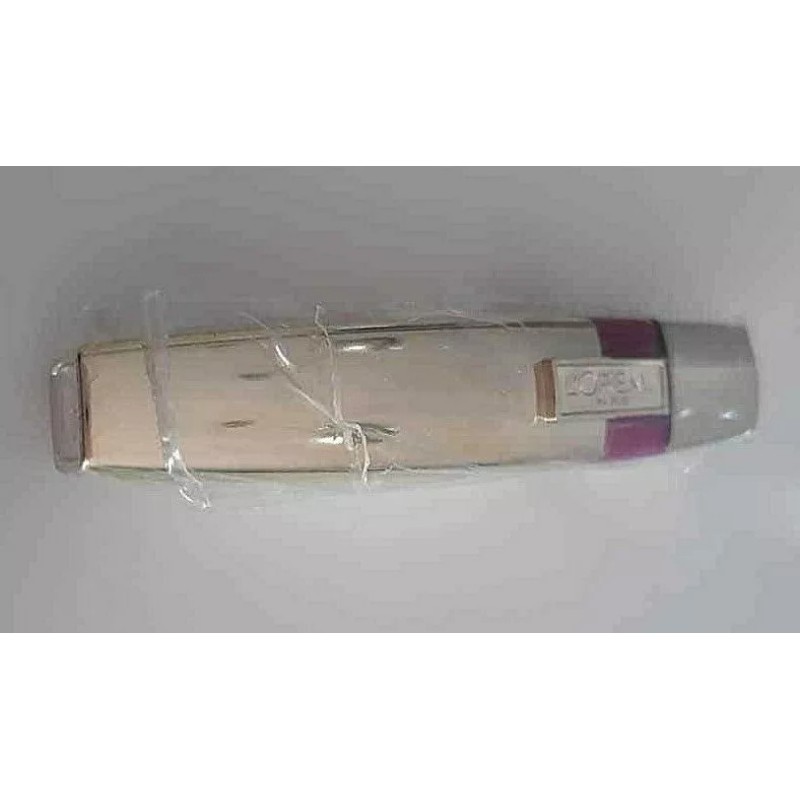 L'Oréal L'Oreal Paris Colour Riche Caresse Wet Shine Stain, Stubborn