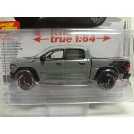 Auto World 2023 Dodge RAM 1500 Rebel Lunar Edition yellow & gray bundle