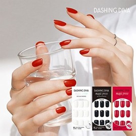 Dessing Diva x Real Core Color Nails 3 Types / 데싱디바 x리얼 코어 컬러 네일 3종