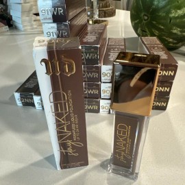 Urban Decay stay Naked Weightless Liquid Foundation up to 24 hours  90NN