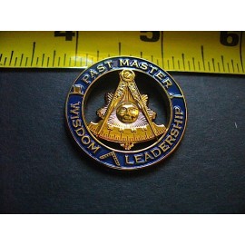 Large High Quality  Past Master  Lapel Pin