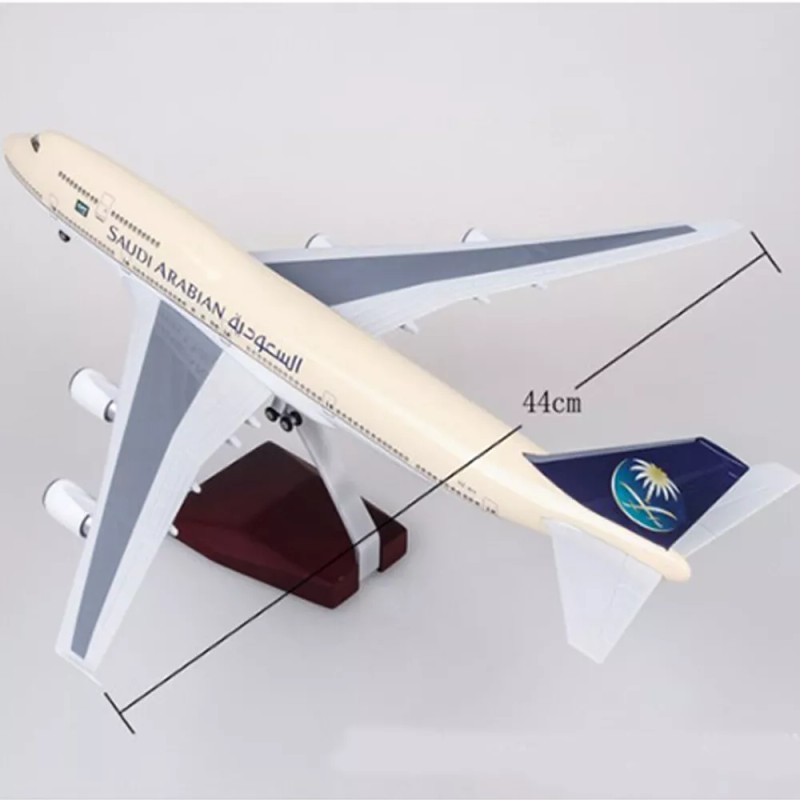 Unbranded 1:150 Saudi Arabian Airlines Boeing B747 Airplane Model Decor
