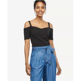 Sweetheart NWT Ann Taylor Off the Shoulder Sweetheart Top. Black. Medium
