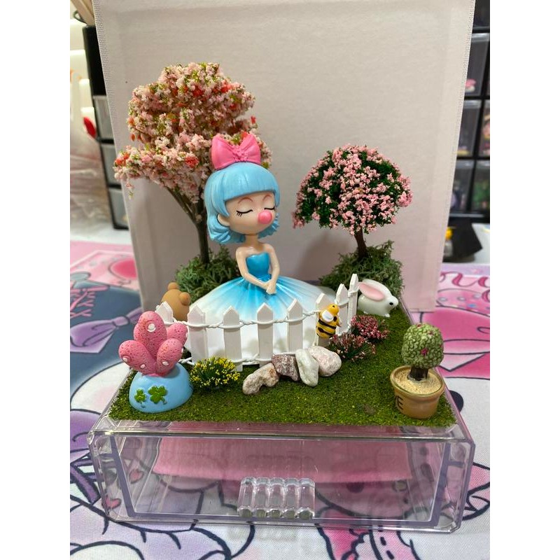 Custom Clear Container