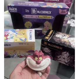 McCormick COLLECTION 2 McCORMICK CHAMOMILE TEAS - ALICE IN WONDERLAND (TEAS + SALT SHAKER)