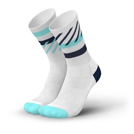 INCYLENCE Running Long Running Socks with Targeted Compression, Men and Women, 1 Pair, white, blue