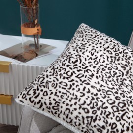 BYTIDE Pack of 2 Faux Fur Plush Soft Snow Leopard Print Throw Pillow Covers Set 20 x 20 Inch, Fuzzy Furry Cozy Warm Decorative Square Pillowcases Pillowslips Cushion Covers for Couch Sofa Bed