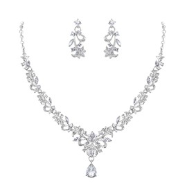EVER FAITH Wedding Jewelry Sets for Bride, Austrian Crystal Gorgeous Marquise Orchid Flowers Leaf Teardrop Pendant Necklace Dangle Earrings Set for Women Clear Silver-Tone
