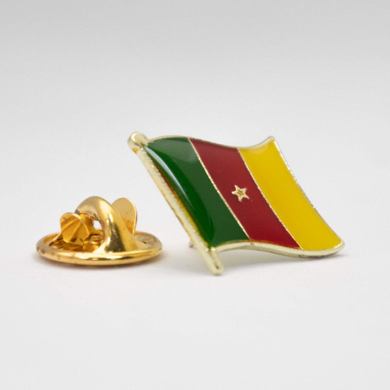 Parche bordado de la bandera de Camerún con pin de