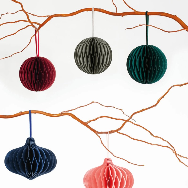 REMEMBER Tree Decorations Set of 6 (Ball)