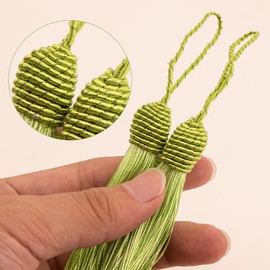VAPKER Borlas de marcapáginas, 20 unidades, 15 cm, color verde claro con cabeza de piña, borlas de costura de hilo sedoso, mini borlas de manualidades con lazo de cordón para llavero, aretes, joyas, manualidades