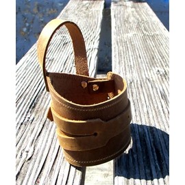 Generisch Leather Bracelet with Thumb Loop (Light Brown Left 15-18 cm)