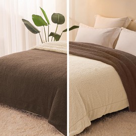 Exclusivo Mezcla Twin Size Reversible Sherpa Fleece Blanket, Soft Plush Blanket for Bed, Thick Warm Fluffy Blankets for All Season, 60x80 Inches, Brown/Khaki