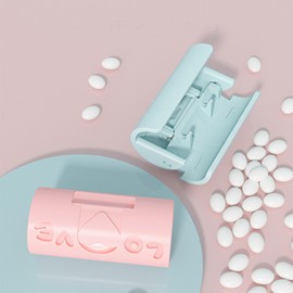 WEIAIGI Bed Sheet Gripper, Bed Sheet Fastener Clip,Adjustable Single Frame Without Needle Bed,Duvet Cover Clip,Bed Sheet Clip Used to Keep Bedding Slipping and Falling Off (Transparent 18PCS)