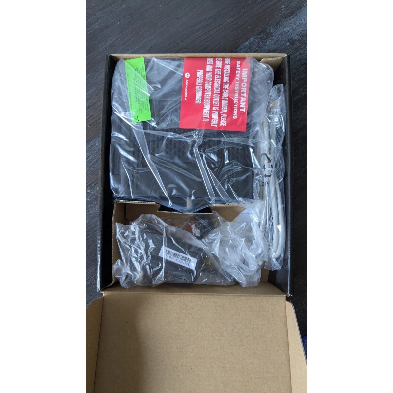 Motorola AARIS SURFboard SB 6121 Cable Modem DOCSIS 3.0