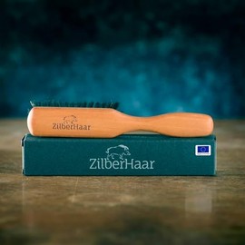 ZilberHaar - Cepillo para Barba Normal - 100% Cerdas auténticas de Jabalí y Madera de Peral - Cuidado Facial Masculino Compatible con Todos los Bálsamos y Aceites para Barba - Ideal para Todos los Tipos de Barba