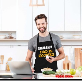 Funny Aprons for Men, Bbq Apron with 3 Pockets, Adjustable Bbq Aprons for Men Funny, Barbecue Aprons for Dad Son Father Husband, Christmas Gifts for Men