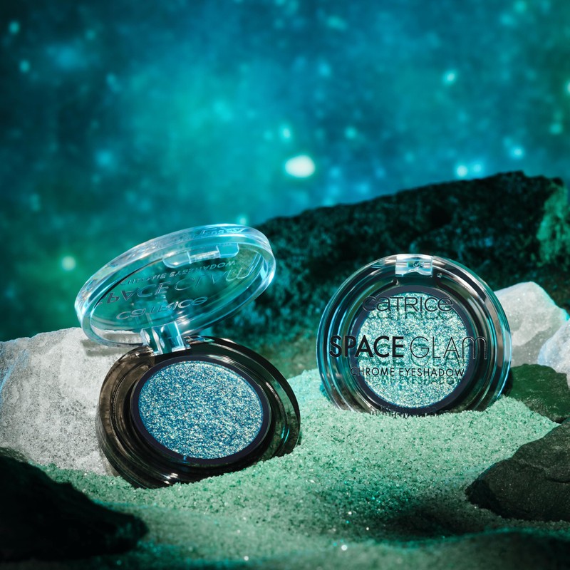 Catrice Space Glam Chrome Eyeshadow, longlasting, express result, highly pigmented,