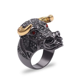 Cubic Zirconia Bull Head Ring for Men, Red Eye Bull Skull Ring, Crystal Bull Head Horn Ring, Bull Tribal Biker Ring, Taurus Constellation Amulet Ring, Punk Animal Jewelry Jewelry for Men Mens (11, Black)