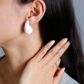 Winssigma Chunky Acrylic Hoop Earrings, Lightweight Waterdrop Hoops Earrings, Hypoallergenic Trendy Jewelry for Women(White)