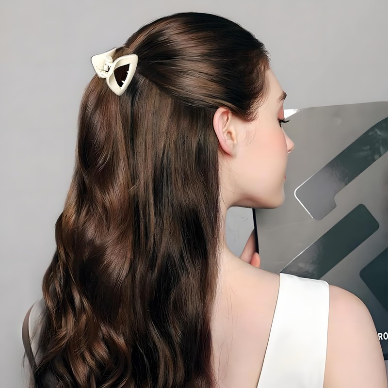 【3色セット】バンスクリップ 三角 マット ヘアクリップ 髪留め 大人可愛い シンプル 韓国デザイン まとめ髪 普段使い