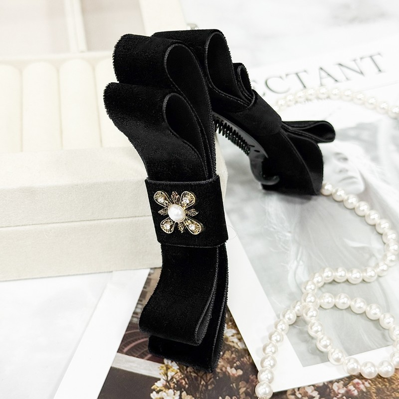 (3 types) Burnaby Black Velvet Pendant Ribbon Banana Pin Star