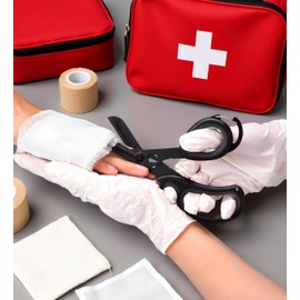 MEUUT 2 Pack Medical Scissors Trauma Shears with Carabiner design, 7.5" Fluoride Coated Non-stick Blades Bandage Scissor for Nurses, EMT, Household, outdoors